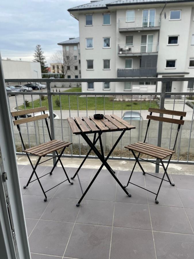 Przytulny Apartament Apartment Trzebownisko Bagian luar foto